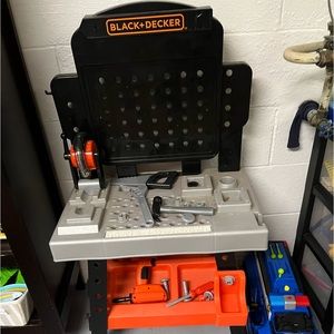 Black and decker kids tool bench